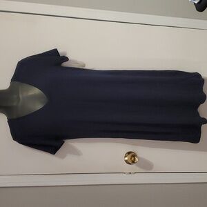 2/$40 💕 NWT sz M Vneck Dress